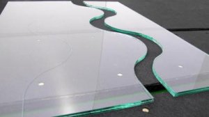 Новое покрытие из стекла уменьшает нагрев металлических крыш домов в солнечные дни